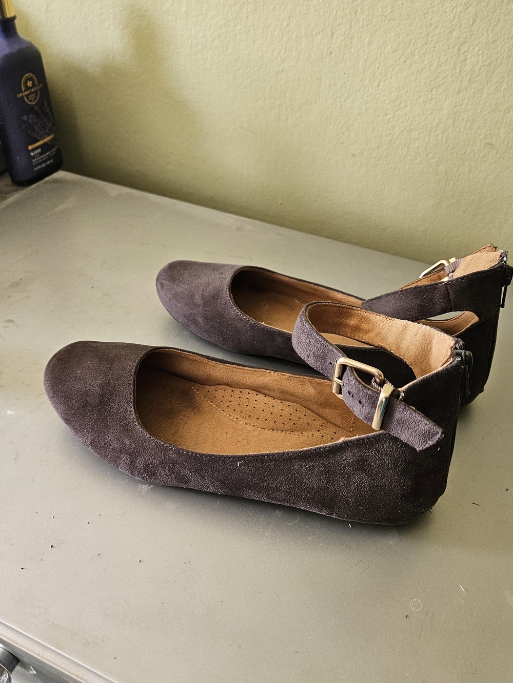 comfortview Gray Suede Ankle Strap Flats